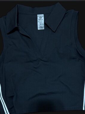 NWT Mono B Black Sleeveless Athletic Collared Crop Top